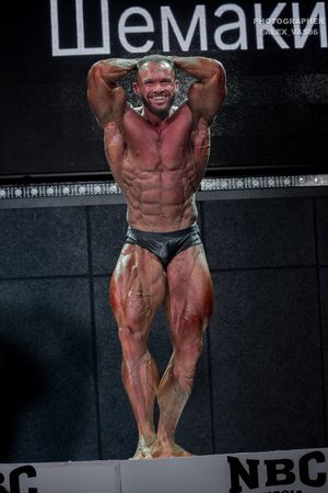 CLASSIC PHYSIQUE